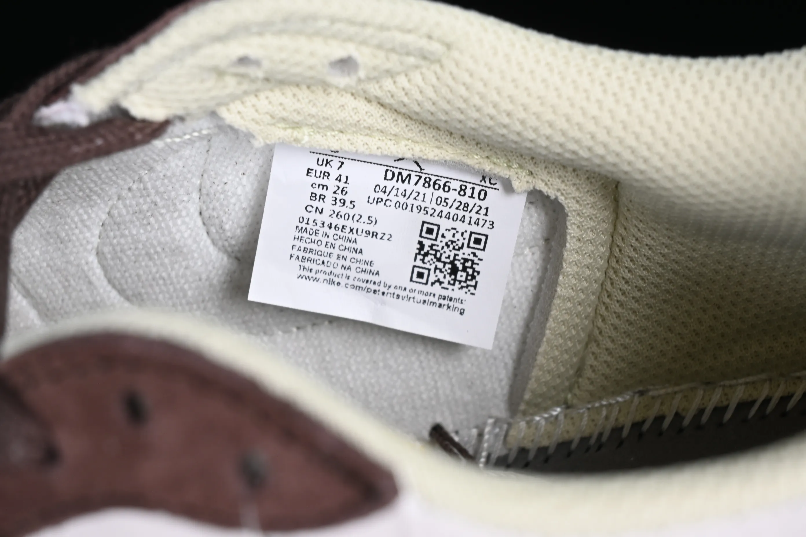 All Categories Air Jordan Jordan Series Basketball Shoes Air Jordan 1 Low Travis Scott x Air Jordan 1 Low OG AJ1 Joe 1 Reversed Overhook Joint Style Casual Sports Basketball Shoes DM7866-810